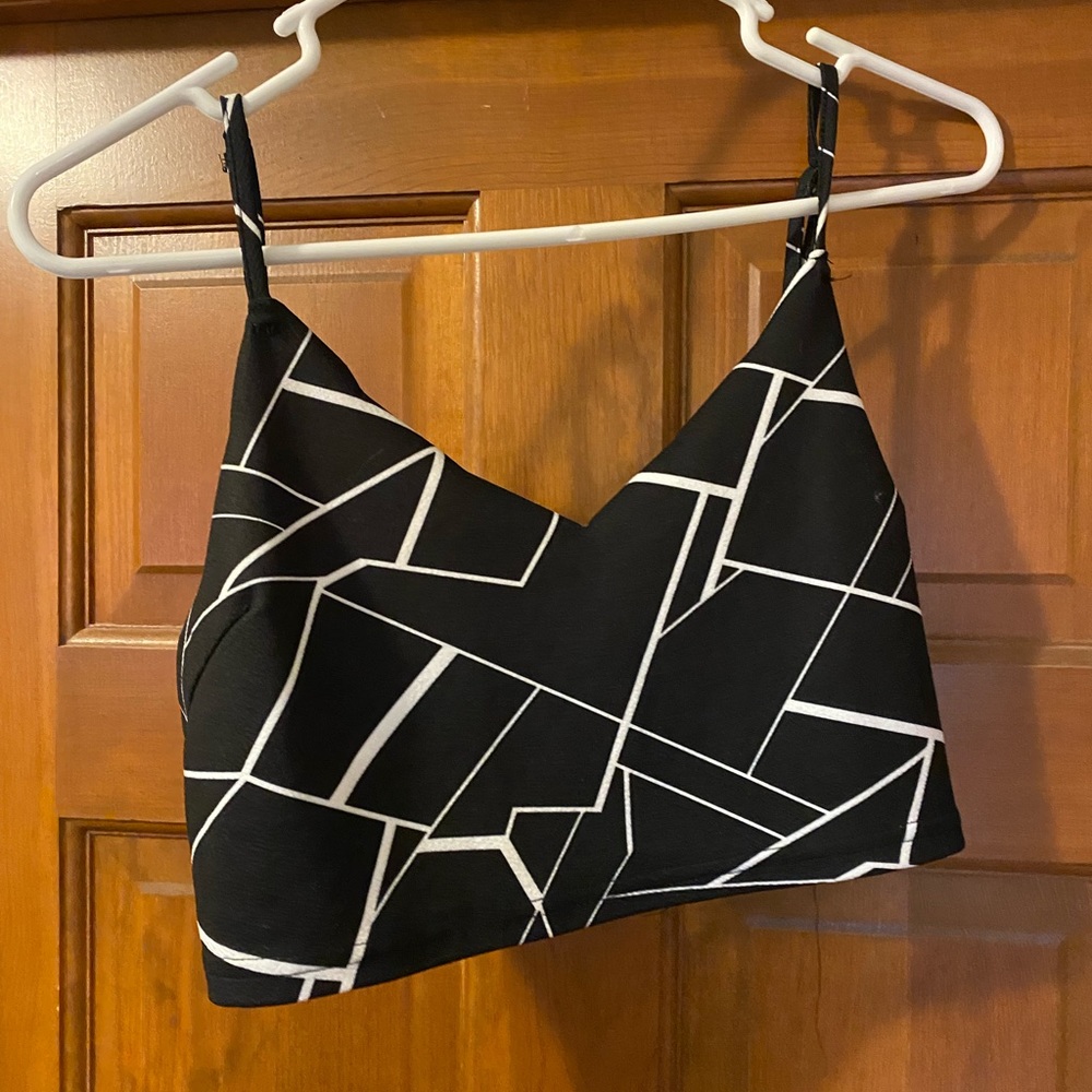 Black and white crop top